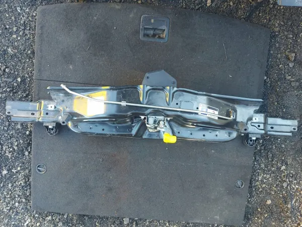 OEM 27425A7 Etuistuimen Ylävyön Vahviste image 2