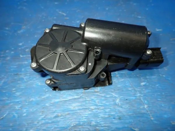 OPEL INSIGNIA BAKDÖRRSLÅS 13581405 image 2