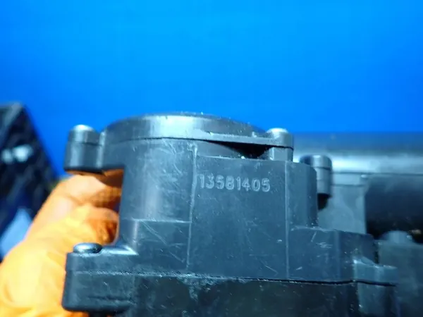 OPEL INSIGNIA BAKDÖRRSLÅS 13581405 image 5