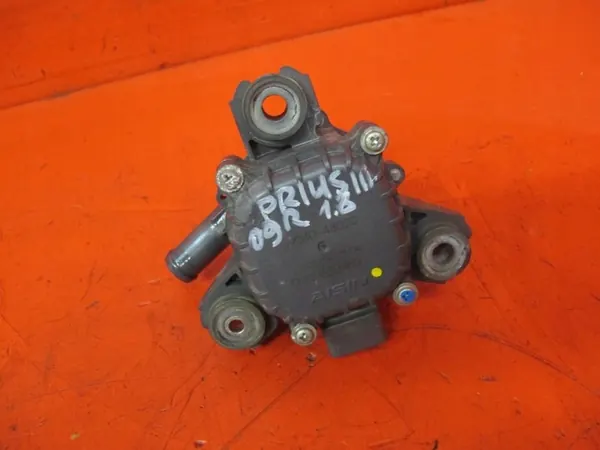 TOYOTA PRIUS 3 III 1.8 HYBRID WATER PUMP G9040-48020 image 3