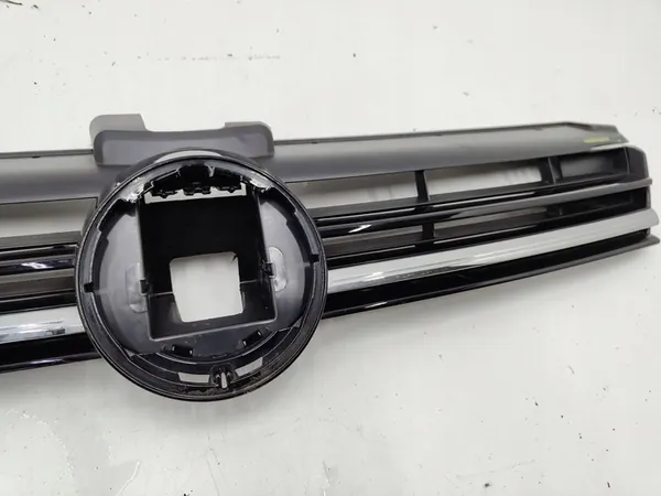 Volkswagen OE 5G0853651CB Grille image 4