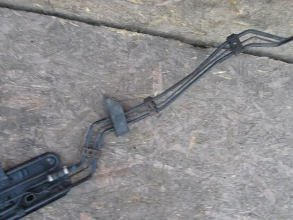 Enfriador de combustible Audi A8 D3 3.0 TDI OEM image 5