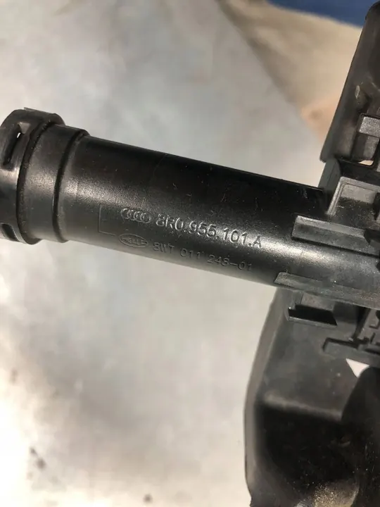 Glissière de phare gauche avec laveur Audi Q5 8R 12-16 OEM image 8