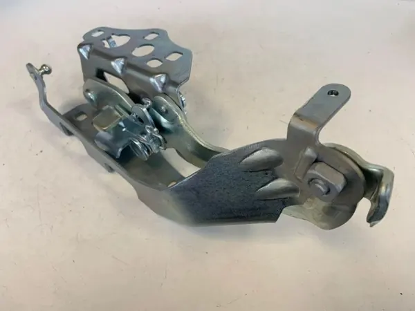 Charnière gauche capot OEM A2058804304 Mercedes-Benz C image 4