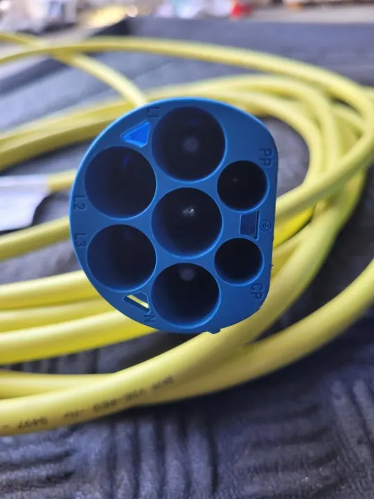 Câble de charge Mercedes OEM KABEL PRZEWOD LADOWANIA image 3