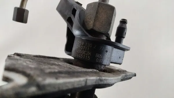 Inyector OEM 059130277 para Audi A6 2.0L Diesel 2008 image 5