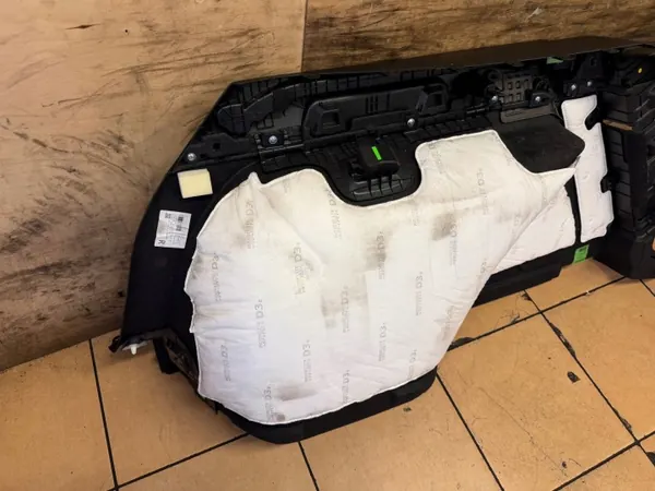 OEM 85740J7300WK Kofferbakbekleding rechts achter Kia Ceed III image 5