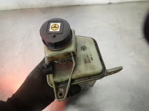 Fiat Ducato III servostyrningsbehållare OEM 0-0 image 2