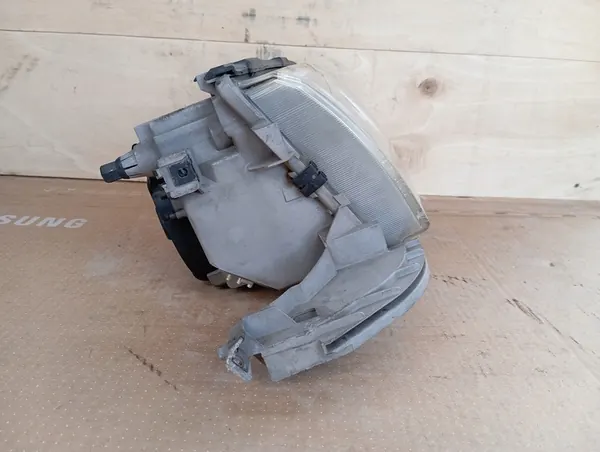 RECHTS VOORLICHT MERCEDES C-KLASA W202 A2028261280 image 4