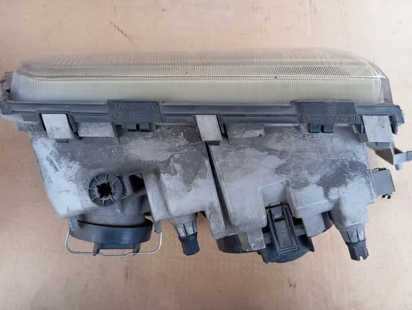 RECHTS VOORLICHT MERCEDES C-KLASA W202 A2028261280 image 8