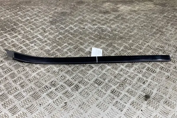 Mercedes-Benz A2136901182 Linke Frontscheibenleiste image 10