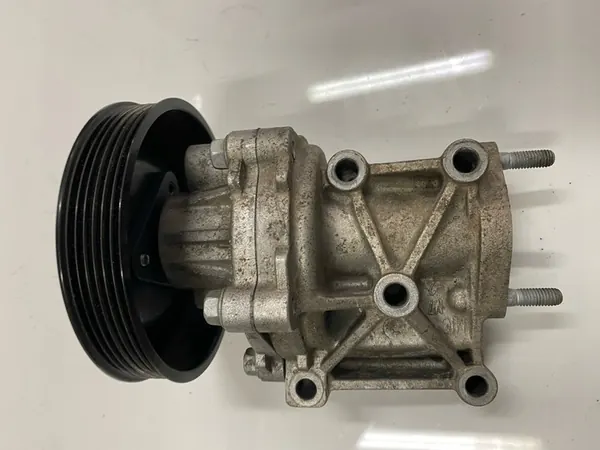 Bomba de água Mitsubishi 1300A083 image 4