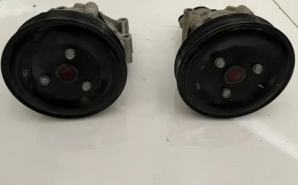 Bomba de água Mitsubishi 1300A083 image 6