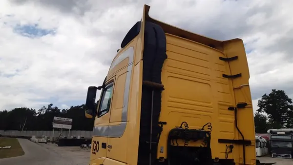Cabina Volvo FH13 OEM 85103677 - Globetrotter XL 2011 image 3