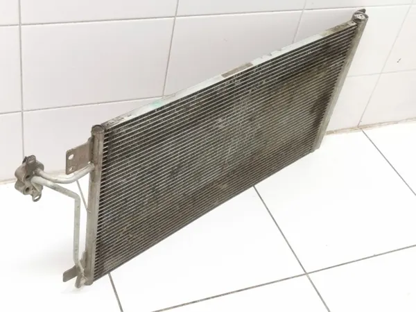 OEM FRC35303 Ilmastointikondensaattori VW Transporter T5 image 3