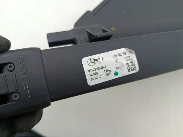 Rideau de coffre Mercedes W247 OEM A2478100209 image 3
