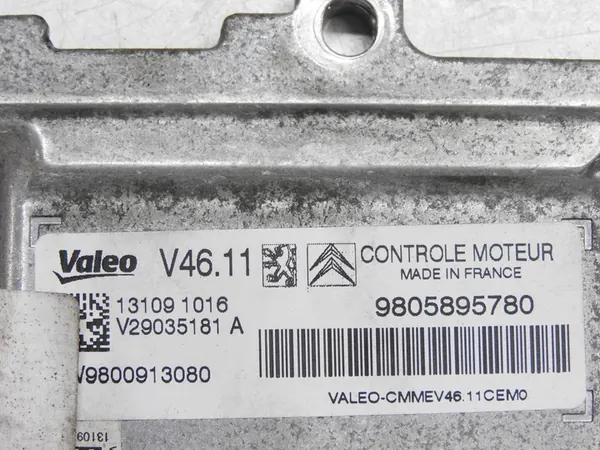 Motorstyrning Peugeot 208 OE 9805895780 image 3