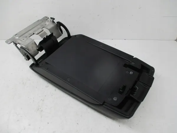 Subaru Legacy 09-14 Lederarmlehne OEM image 5