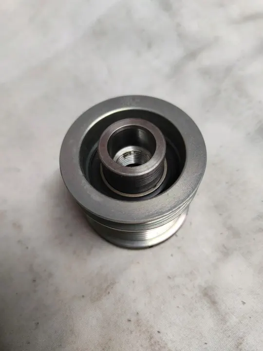 Polia de alternador, embreagem Mercedes Viano A6261500060 image 2