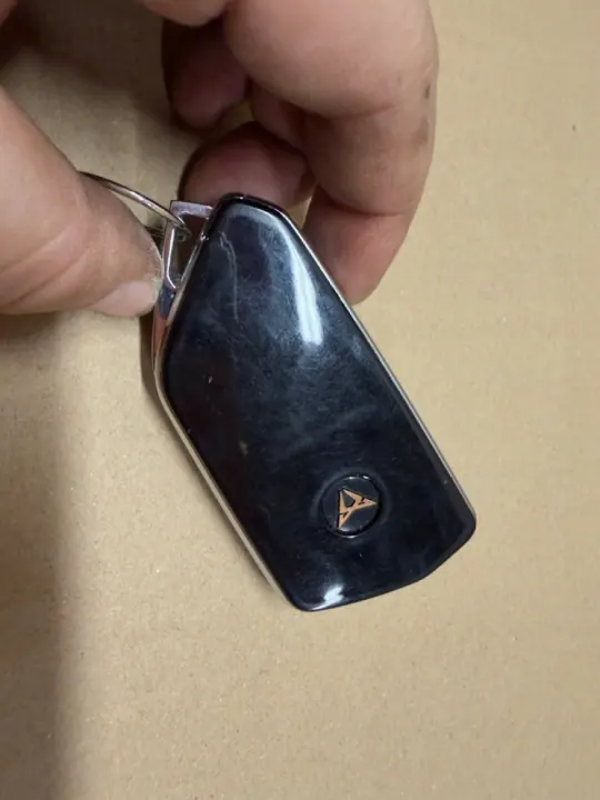 SEAT Sleutelhanger OEM 5FA959752D AA - Gebruikt image 4