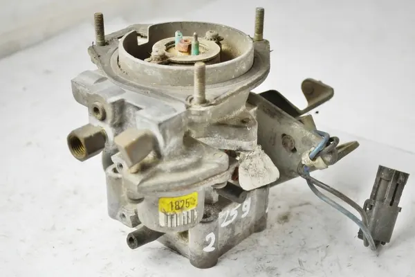 Renault Vergaser OEM 12211 8056J 1825 Gebraucht image 2