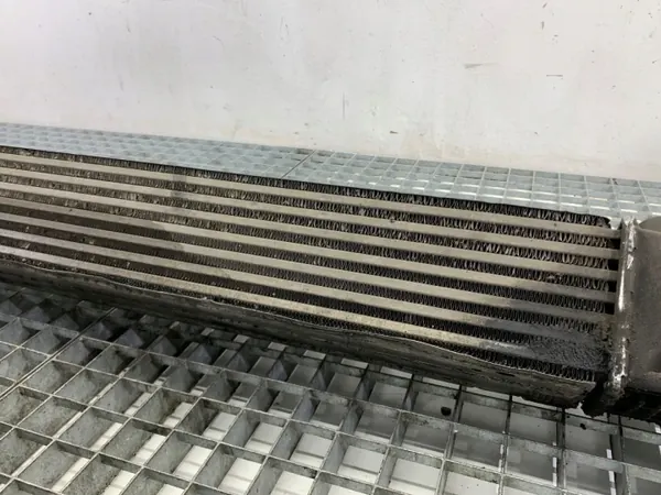 Intercooler OEM 8200880552 para Dacia Duster 1.5 90CV image 3
