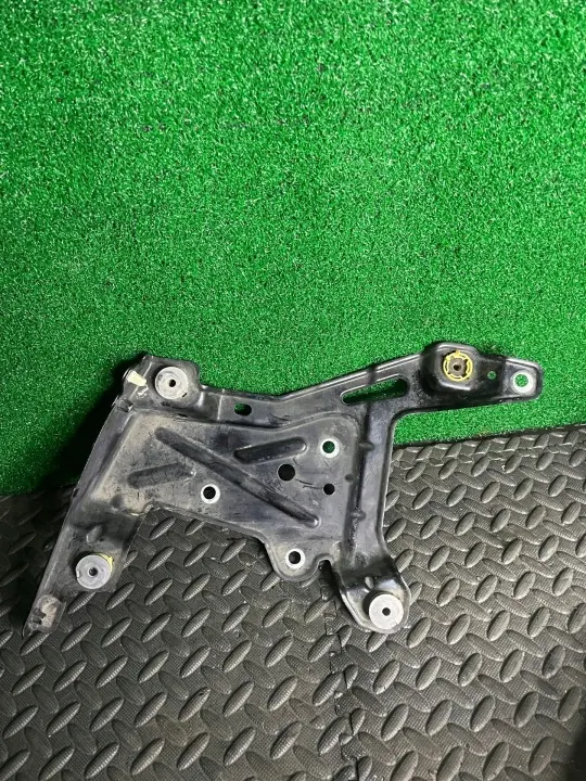 Support d'aile avant gauche Porsche Cayenne Lift 7P 7P5821259 image 2