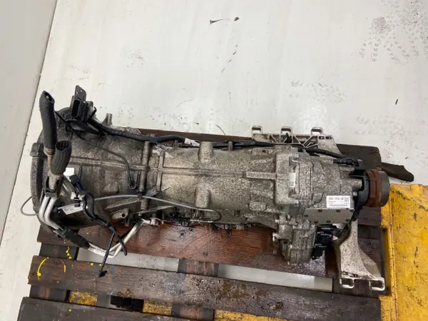 Jaguar vaihteiston vähentäjä OEM H7A3-7000-AB GX63-7K780-BB image 2
