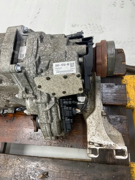 Jaguar vaihteiston vähentäjä OEM H7A3-7000-AB GX63-7K780-BB image 5