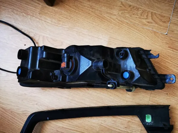 Skoda Rapid Halógeno LED + Quadro Direito 12-17 image 6