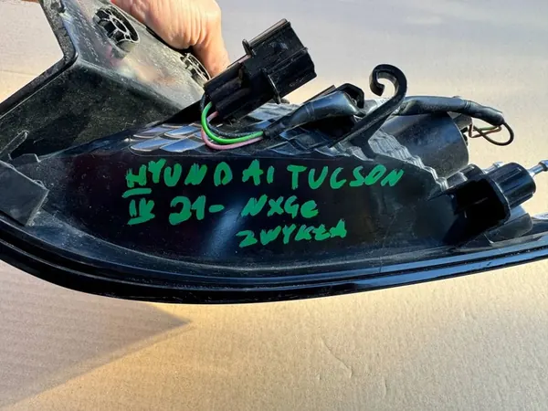 Hyundai Tucson IV 4 NX4e 21- Luz Trasera Izquierda image 10
