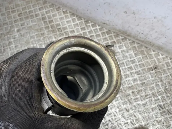Mazda CX-5 II 2018 Bränsletanklock OEM AMD216986 image 8