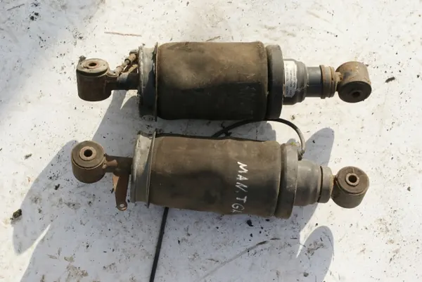 Suspensions pneumatiques cabine MAN TGA OEM 731700135174 image 2