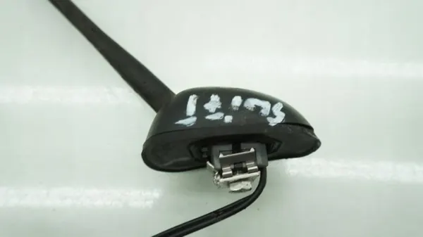Suzuki Swift MK7 dakantenne OEM MMAUTKO-27894 image 3