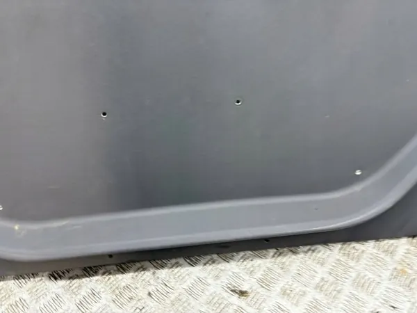 Tesla AMD211012 Motorhuvisolering - Begagnad OEM-del image 7