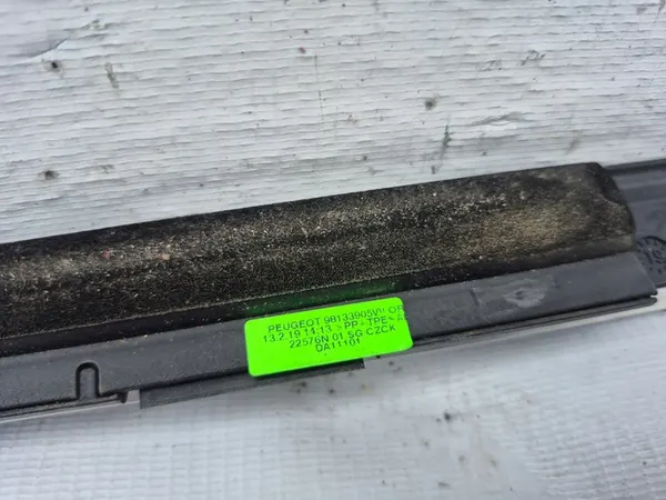 TR252 Peugeot 508 II Moldura de Janela Traseira Esquerda SW image 6