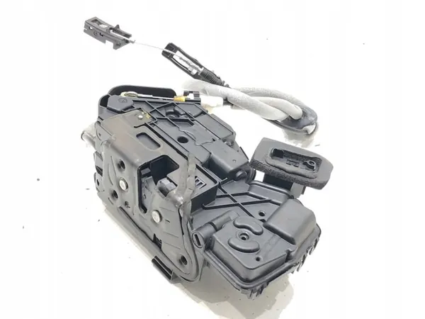 Bakre högra dörrlås VW Touran 5TA839016H image 2