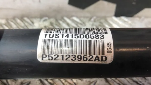 Bakre halvmuff rätt vänster 5.7 DODGE CHARGER 2015-- OEM image 3