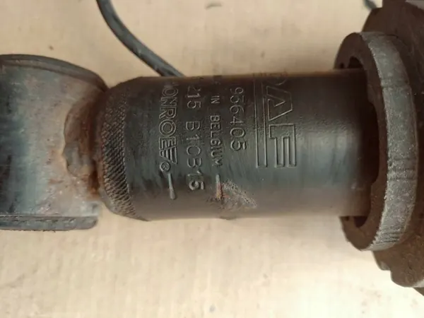 DAF XF 106 hytlåsdämpare OEM 1936405 - Begagnad image 5