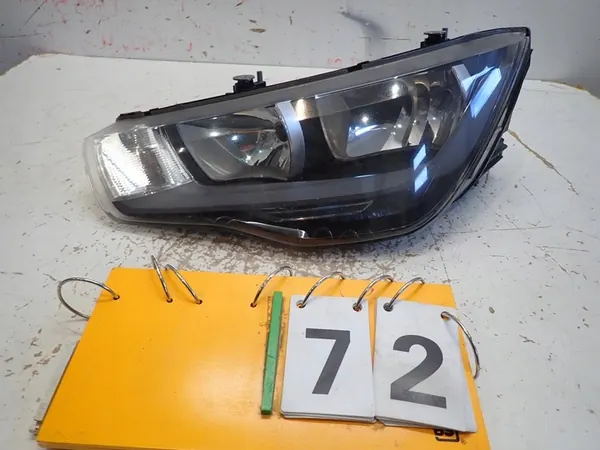 Faros delanteros izquierdo AUDI A1 2010-2014 OEM 8X0941003 image 2