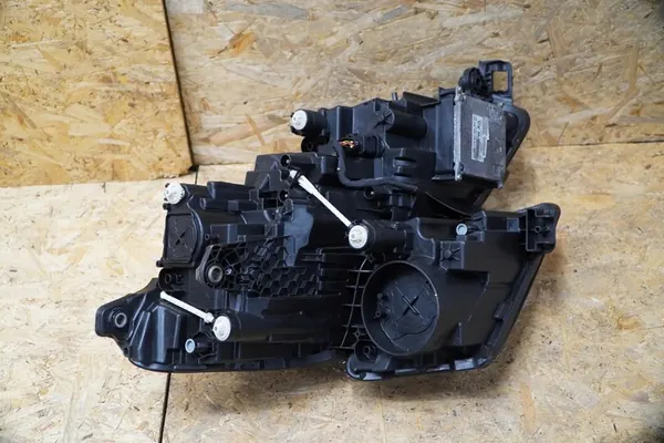 Farol dianteiro esquerdo 566941015F Skoda Kodiaq 2016- image 8