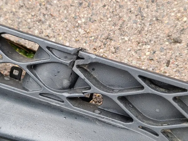 Grille inférieure de pare-chocs avant S-Class W221 A2218850523 image 5