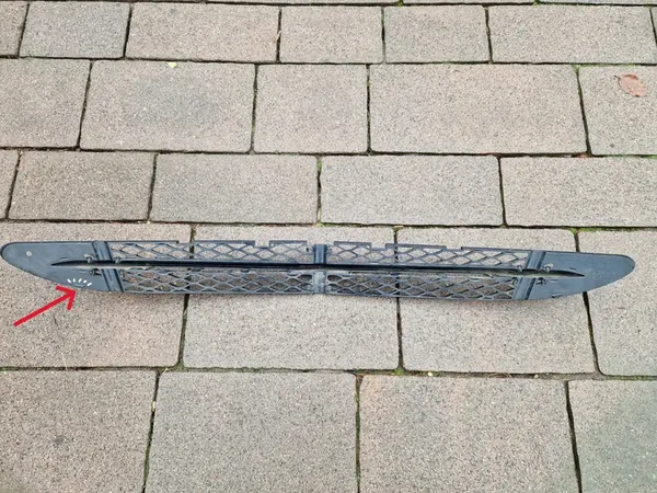 Grille inférieure de pare-chocs avant S-Class W221 A2218850523 image 8