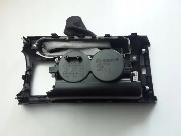 Mazda 6 Schaltknauf OEM GHP964431 - Gebraucht image 3