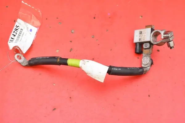 Pince borne négative OEM mamAUTO-1014285 Tesla image 2