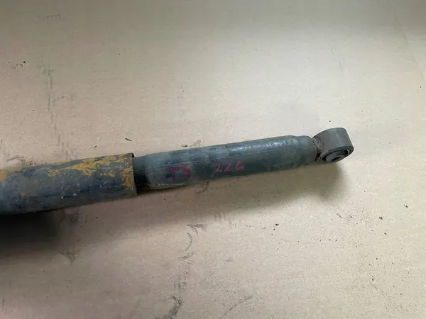 Ammortizzatore posteriore VW T5 image 2