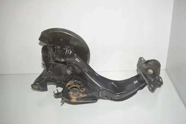Pivô traseiro esquerdo OEM 33326851579 BMW X1 F48 image 2