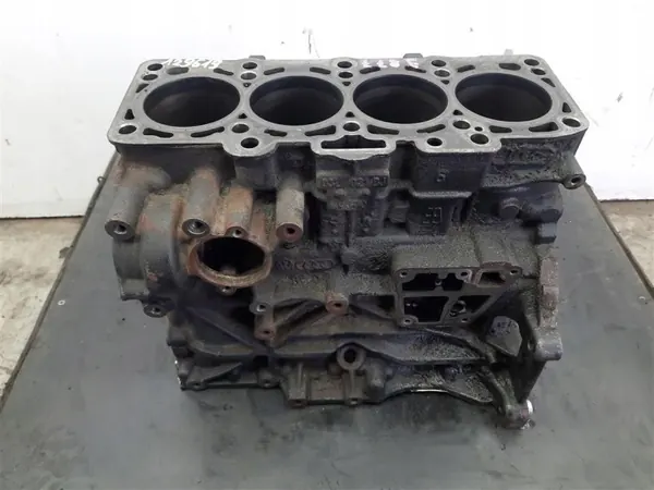 Moottorilohko OEM CAYA Skoda Fabia II 1.6TDI:lle image 2