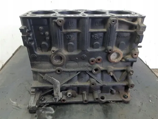 Moottorilohko OEM CAYA Skoda Fabia II 1.6TDI:lle image 10