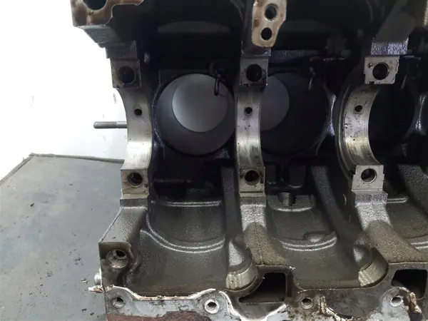 Moottorilohko OEM CAYA Skoda Fabia II 1.6TDI:lle image 3